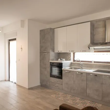 Wepuglia - Sunflower House