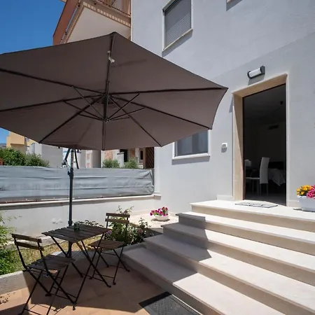 Wepuglia - Sunflower House * مونوبولي